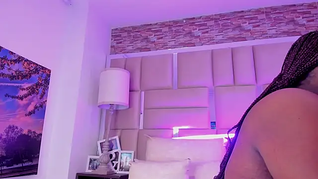 ShaniaBrownn online show from 03/28/26, 06:31