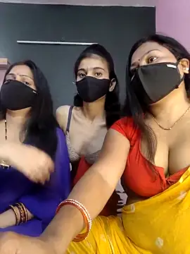 cutee  crazy online show from 03/13/26, 01:49