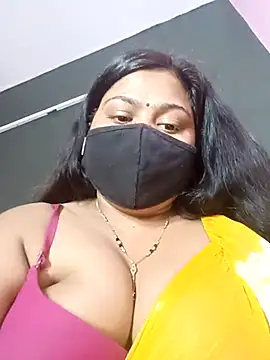 Snapshot of cutee__crazy chatting on 10/08/25, 07:14 cutee crazy online show from 10/08/25, 07:14