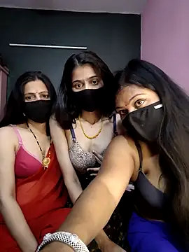 cutee  crazy online show from 02/18/26, 02:02