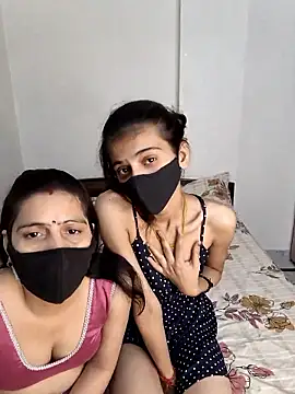 cutee  crazy online show from 05/29/26, 02:23