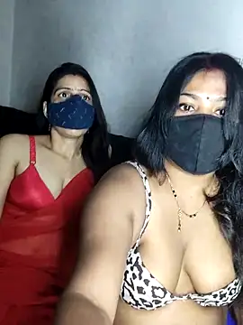 Snapshot of cutee__crazy chatting on 10/04/25, 05:58 cutee crazy online show from 10/04/25, 05:58