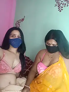 Snapshot of cutee__crazy chatting on 10/18/25, 05:59 cutee crazy online show from 10/18/25, 05:59