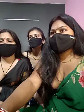 cutee  crazy online show from 04/03/26, 01:50