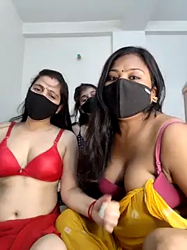 cutee  crazy online show from 05/17/26, 01:44