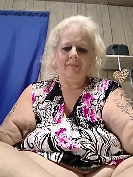 DavisDesires online show from 04/23/26, 01:35
