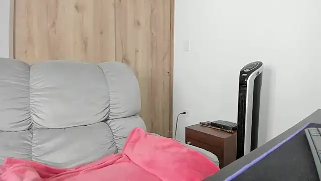 xspecialoomx online show from 03/11/26, 01:05