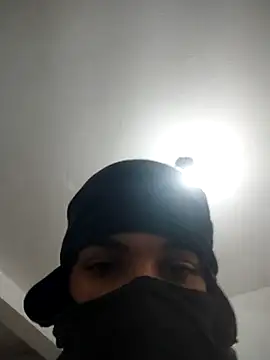 Snapshot of KleberL chatting on 02/21/26, 05:04 KleberL online show from 02/21/26, 05:04