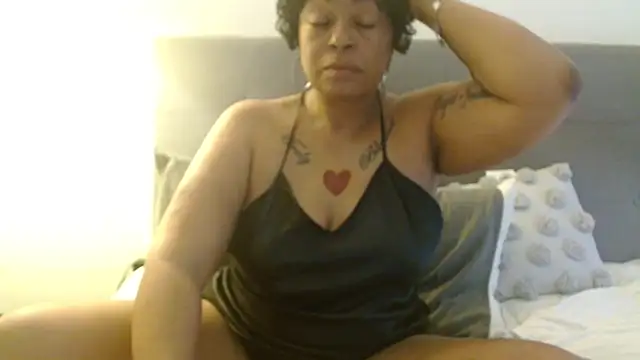 MSweetLindaParks online show from 03/31/26, 11:18