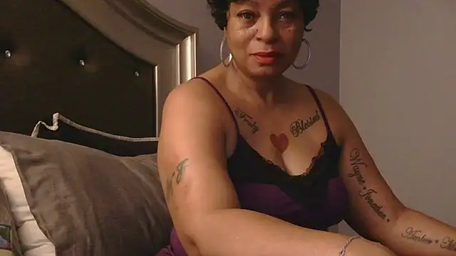 MSweetLindaParks online show from 01/17/26, 05:22