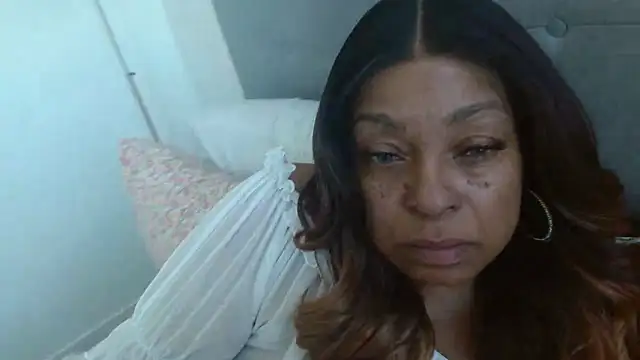 MSweetLindaParks online show from 04/17/26, 10:34