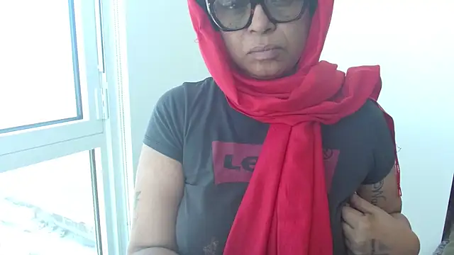 MSweetLindaParks online show from 04/10/26, 05:20