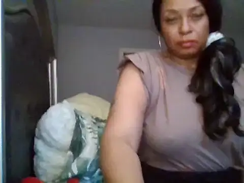 Snapshot of MSweetLindaParks chatting on 02/16/25, 06:10 MSweetLindaParks online show from 02/16/25, 06:10