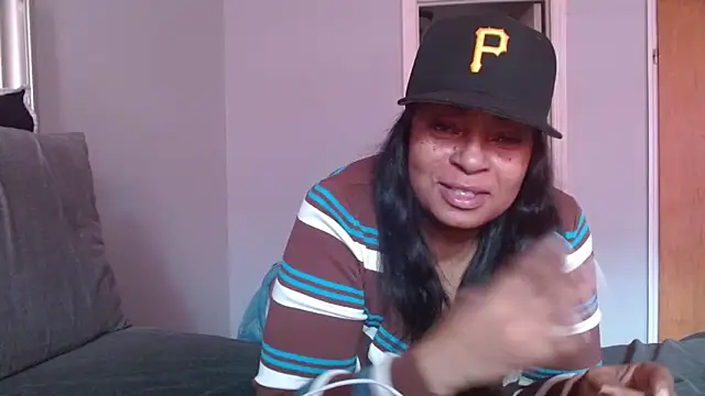 MSweetLindaParks online show from 03/21/26, 01:48