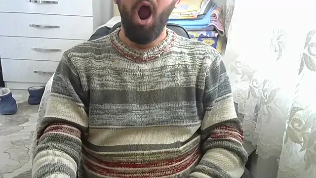 Snapshot of crazybaby5461 chatting on 10/18/25, 12:51 crazybaby5461 online show from 10/18/25, 12:51