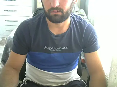 Snapshot of crazybaby5461 chatting on 09/27/25, 10:21 crazybaby5461 online show from 09/27/25, 10:21