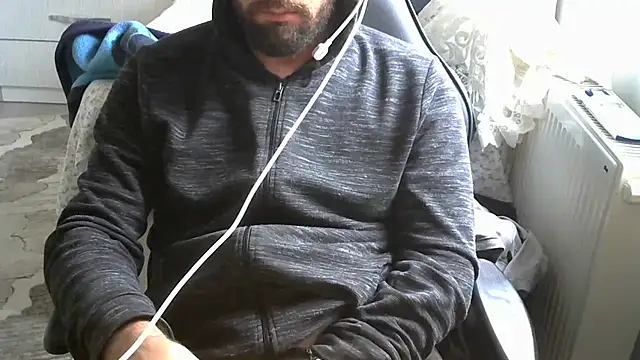 Snapshot of crazybaby5461 chatting on 10/19/25, 11:46 crazybaby5461 online show from 10/19/25, 11:46