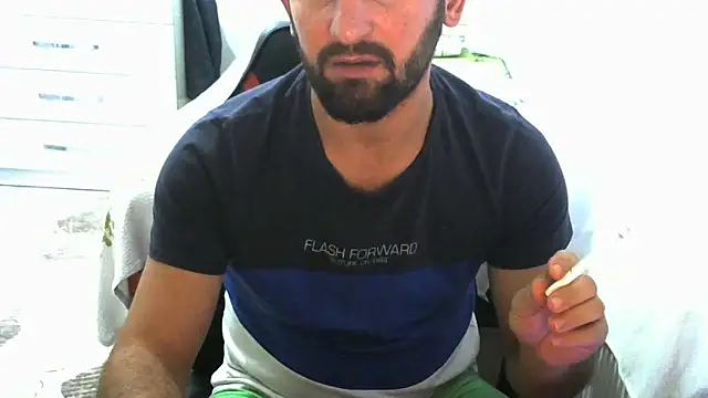 Snapshot of crazybaby5461 chatting on 10/06/25, 03:35 crazybaby5461 online show from 10/06/25, 03:35