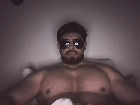 marcus002001 online show from 07/01/26, 06:58