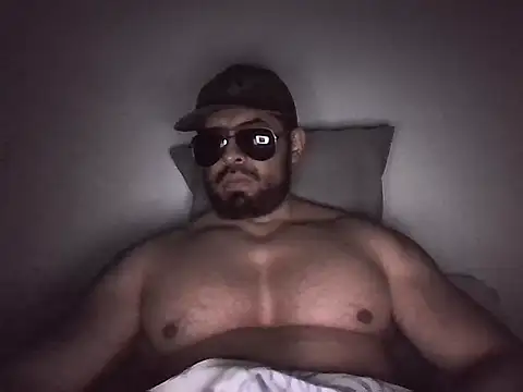 marcus002001 online show from 05/12/26, 05:59