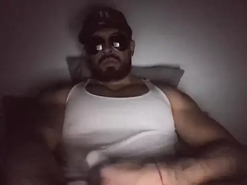 marcus002001 online show from 04/17/26, 05:10