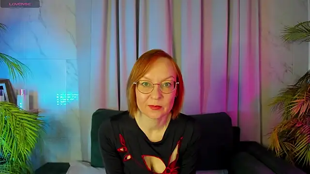 Snapshot of NikaGentle chatting on 03/07/25, 05:29 NikaGentle online show from 03/07/25, 05:29