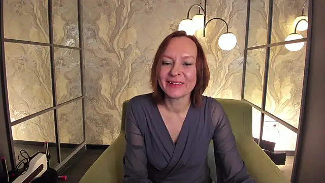 Snapshot of NikaGentle chatting on 10/24/25, 05:28 NikaGentle online show from 10/24/25, 05:28