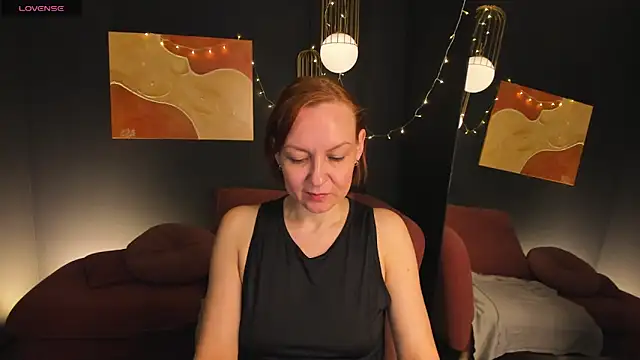 Snapshot of NikaGentle chatting on 03/04/25, 08:57 NikaGentle online show from 03/04/25, 08:57