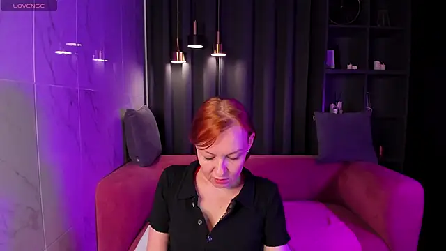 Snapshot of NikaGentle chatting on 03/08/25, 08:44 NikaGentle online show from 03/08/25, 08:44