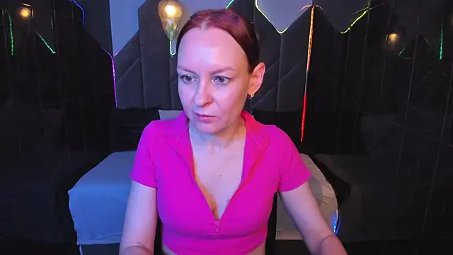 Snapshot of NikaGentle chatting on 11/07/25, 05:56 NikaGentle online show from 11/07/25, 05:56