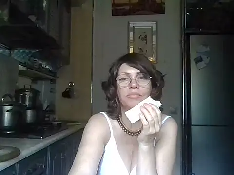 Snapshot of Baby-Matilda chatting on 09/09/25, 12:36 Baby-Matilda online show from 09/09/25, 12:36