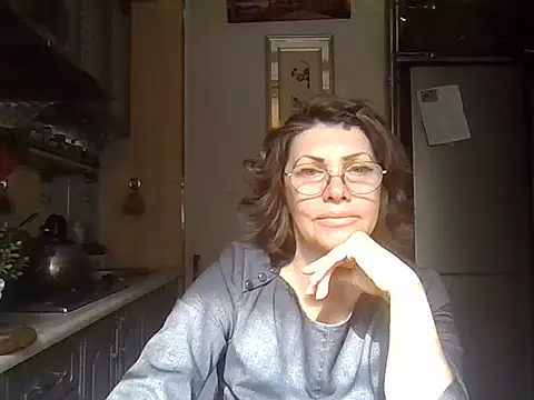 Snapshot of Baby-Matilda chatting on 10/09/25, 10:16 Baby-Matilda online show from 10/09/25, 10:16