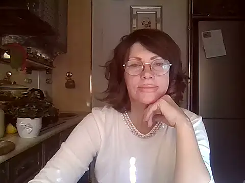 Snapshot of Baby-Matilda chatting on 10/19/25, 09:12 Baby-Matilda online show from 10/19/25, 09:12
