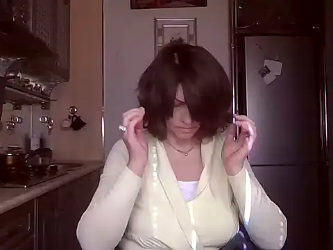 Snapshot of Baby-Matilda chatting on 02/19/25, 10:23 Baby-Matilda online show from 02/19/25, 10:23