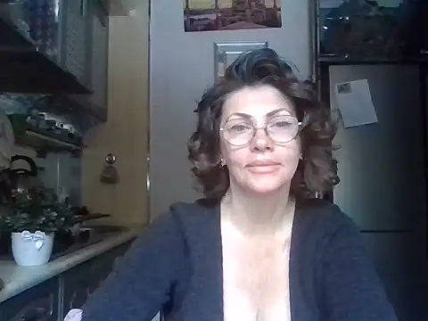 Snapshot of Baby-Matilda chatting on 10/04/25, 06:59 Baby-Matilda online show from 10/04/25, 06:59