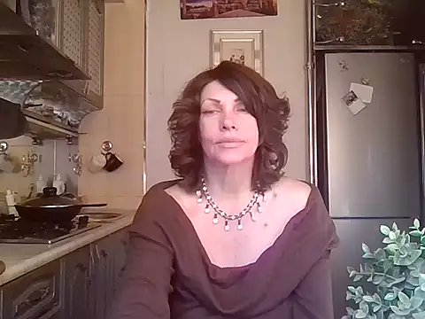 Snapshot of Baby-Matilda chatting on 02/23/25, 01:21 Baby-Matilda online show from 02/23/25, 01:21