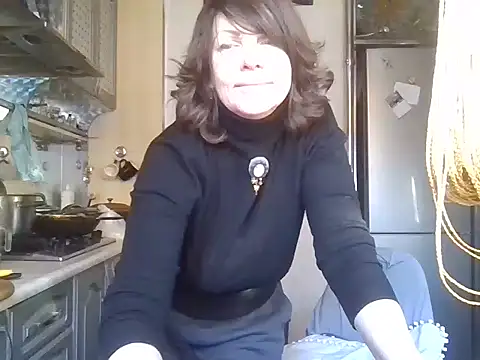 Snapshot of Baby-Matilda chatting on 02/18/25, 01:44 Baby-Matilda online show from 02/18/25, 01:44