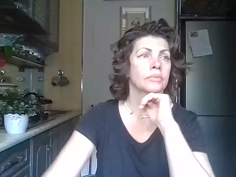 Snapshot of Baby-Matilda chatting on 10/06/25, 11:22 Baby-Matilda online show from 10/06/25, 11:22