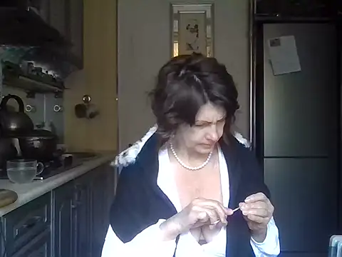 Baby-Matilda online show from 10/28/25, 09:52