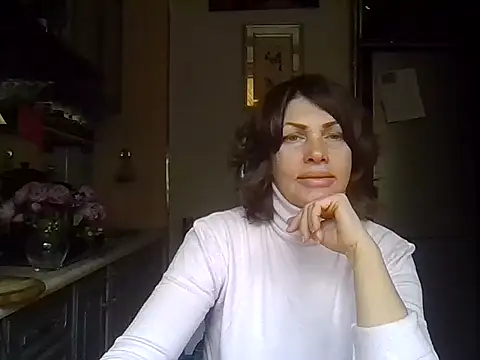 Snapshot of Baby-Matilda chatting on 10/13/25, 09:44 Baby-Matilda online show from 10/13/25, 09:44