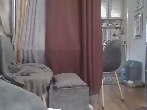 Baby-Matilda online show from 12/17/25, 12:10