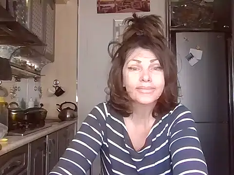 Snapshot of Baby-Matilda chatting on 02/25/25, 12:27 Baby-Matilda online show from 02/25/25, 12:27
