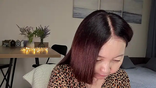 AvroraSakura online show from 09/13/25, 10:59