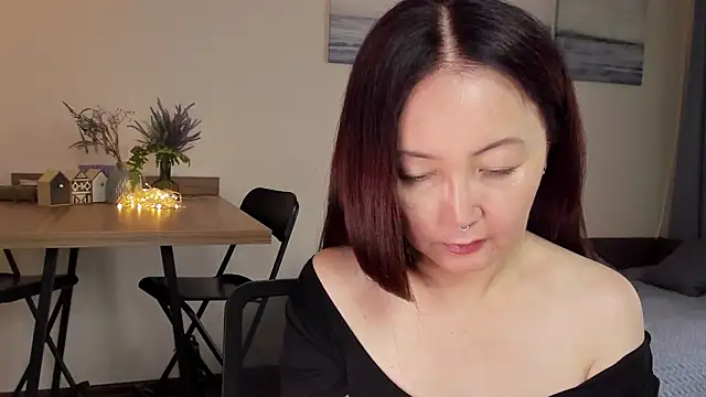 AvroraSakura online show from 09/15/25, 01:44