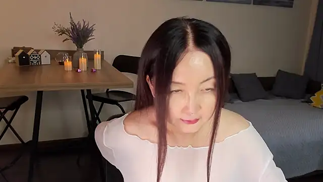 AvroraSakura online show from 10/19/25, 01:58