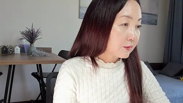 AvroraSakura online show from 09/29/25, 11:27