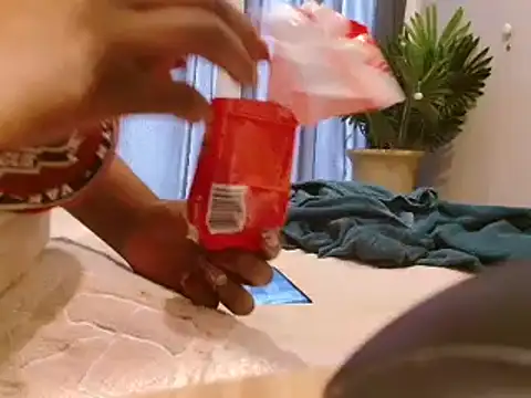 Misswhiteee online show from 11/07/25, 08:08