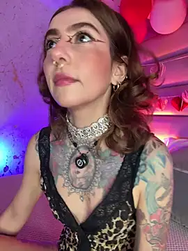 Snapshot of Evangelyne_1 chatting on 02/18/26, 03:52 Evangelyne 1 online show from 02/18/26, 03:52