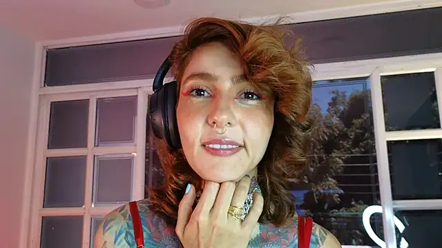 Evangelyne 1 online show from 09/24/25, 03:51