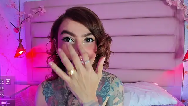 Evangelyne 1 online show from 03/04/26, 03:31